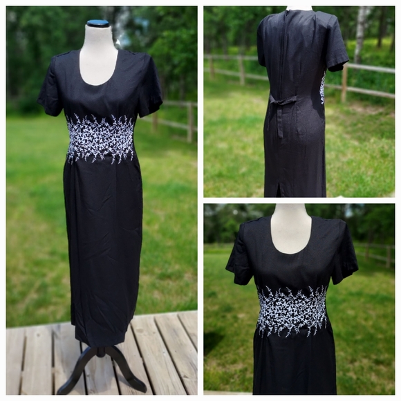 COLUMN DRESS WITH EMBROIDERY - Picture 5 of 7